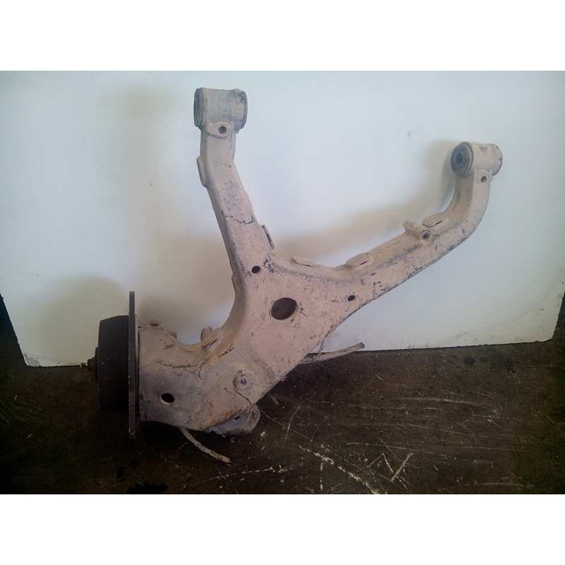 Recambio de mangueta trasera derecha para mercedes-benz vito (w638) combi 2.3 turbodiesel referencia OEM IAM   