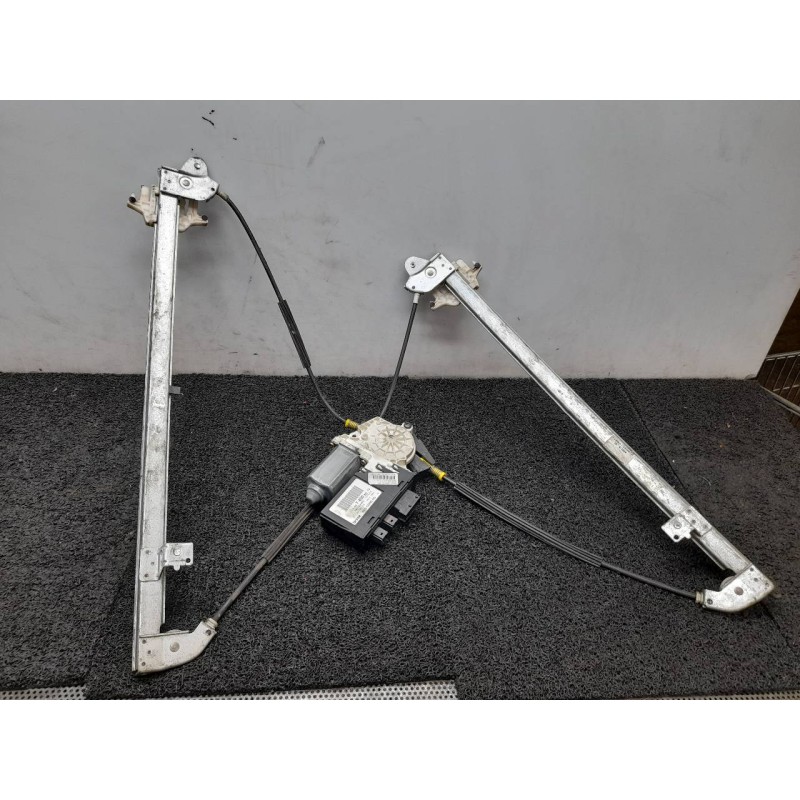 Recambio de elevalunas delantero izquierdo para peugeot 807 sr pack referencia OEM IAM 1488740080 991729203 BROSE