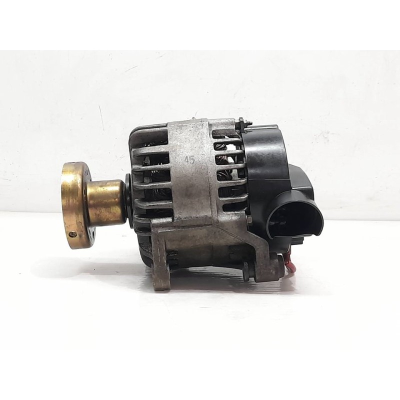 Recambio de alternador para ford fiesta berlina (dx) trend referencia OEM IAM 633217118  DENSO