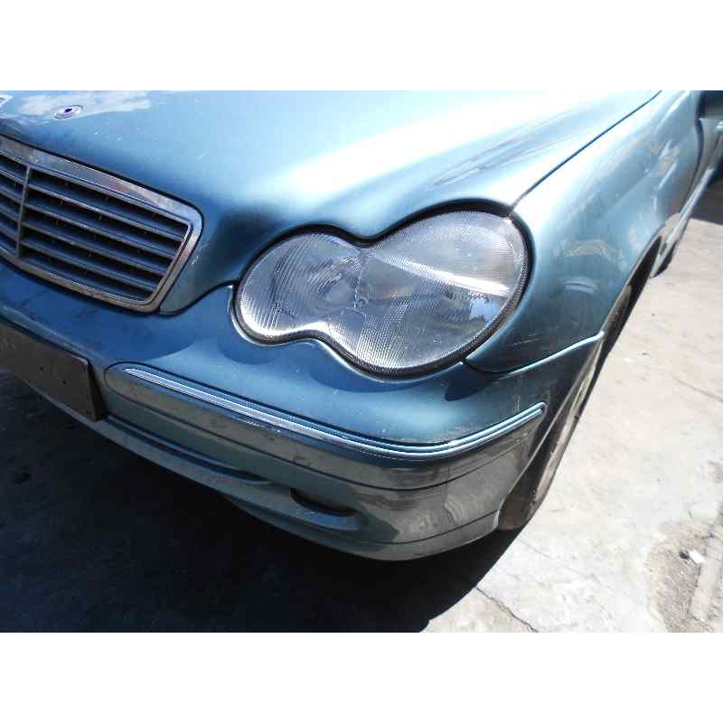 mercedes-benz clase c (w203) berlina del año 2002