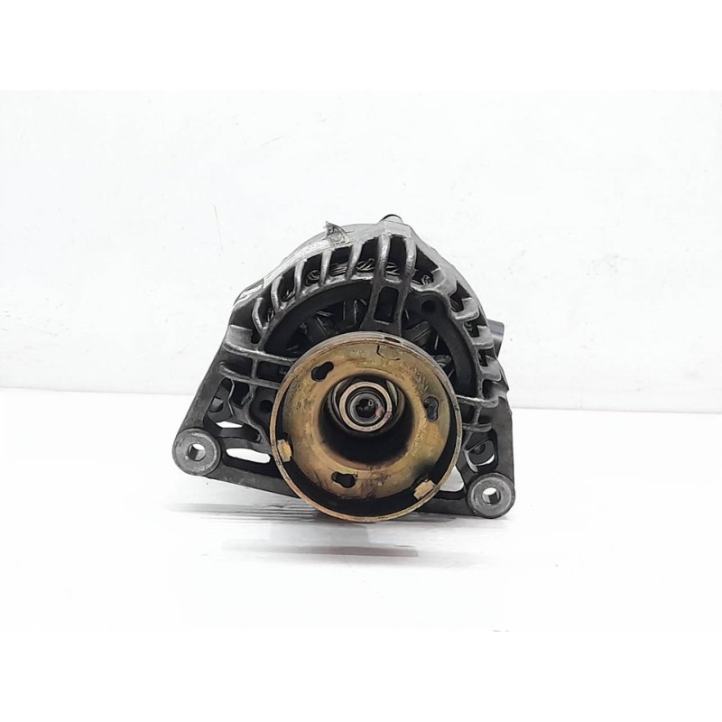 Recambio de alternador para ford fiesta berlina (dx) trend referencia OEM IAM 633217118  DENSO 6