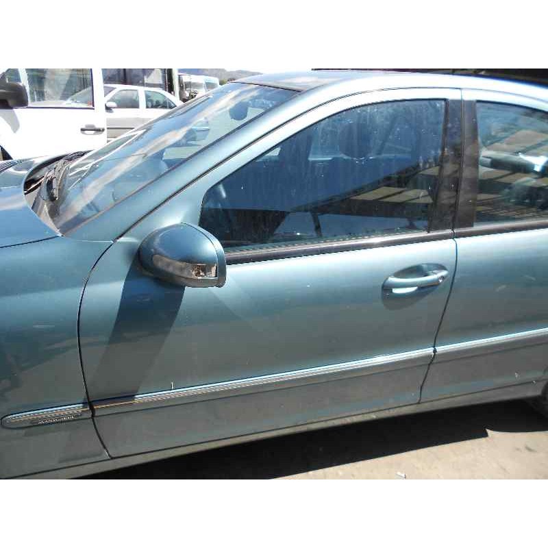 mercedes-benz clase c (w203) berlina del año 2002