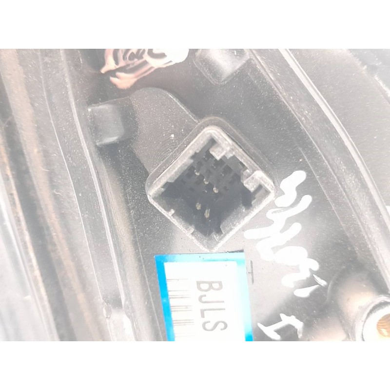 Recambio de retrovisor izquierdo para hyundai santa fe (sm) 2.0 gls crdi 4x4 referencia OEM IAM 3