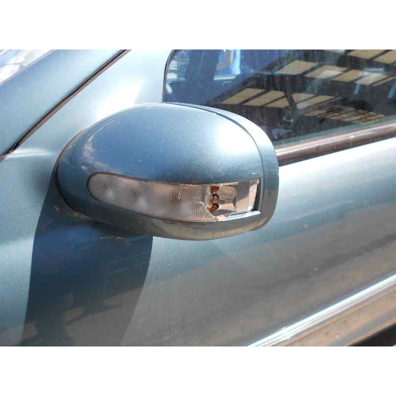 mercedes-benz clase c (w203) berlina del año 2002