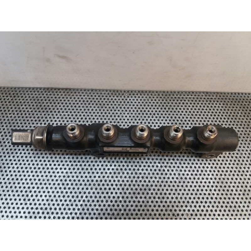 Recambio de rampa inyectora para ford focus lim. (cb4) titanium referencia OEM IAM 9654592680 - Blanco 3