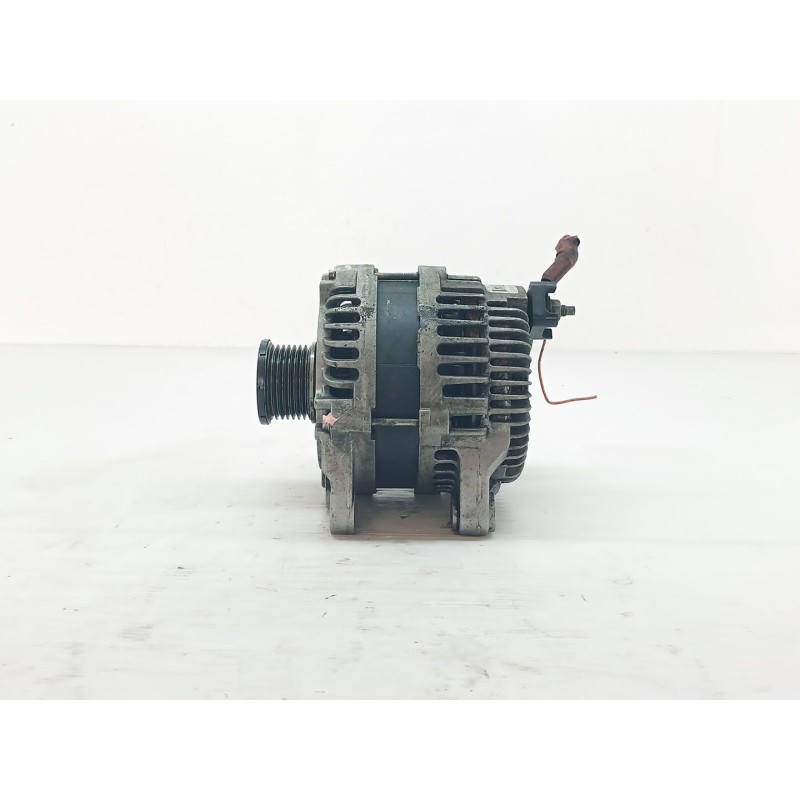 Recambio de alternador para renault master kipper l3h1 3,5t referencia OEM IAM 231001822R  