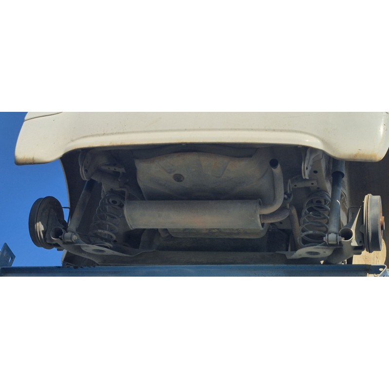 Recambio de puente trasero para toyota aygo (_b1_) 1.0 (kgb10_) referencia OEM IAM - Blanco 2