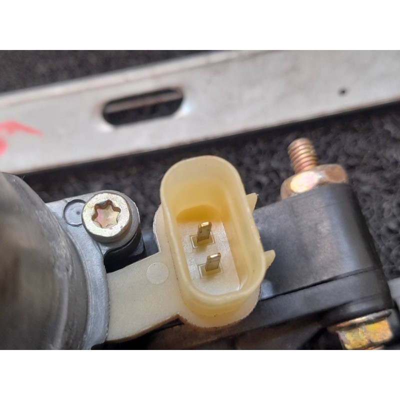 Recambio de elevalunas trasero derecho para kia rio 1.4 ex1 referencia OEM IAM - Rojo 2