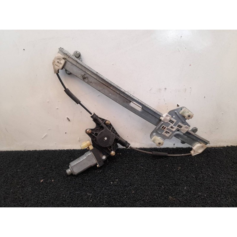Recambio de elevalunas trasero derecho para kia rio 1.4 ex1 referencia OEM IAM - Rojo 3