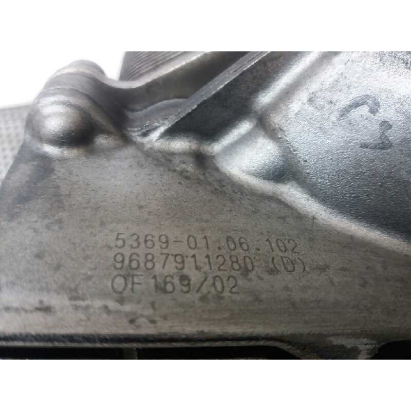 Recambio de enfriador aceite motor para ford focus lim. (cb4) titanium referencia OEM IAM 9687911280 - Blanco 3