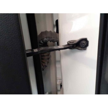 RETENEDOR PUERTA DELANTERA IZQUIERDA 