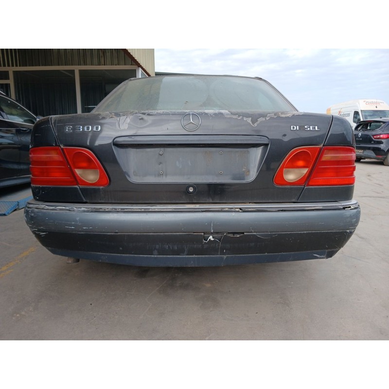 mercedes-benz clase e (w210) del año 1995
