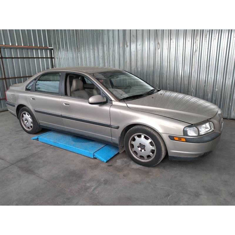 volvo s80 berlina del año 2000