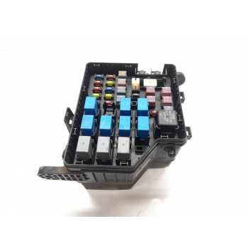 CAJA RELES / FUSIBLES 9128826000 9128826202 