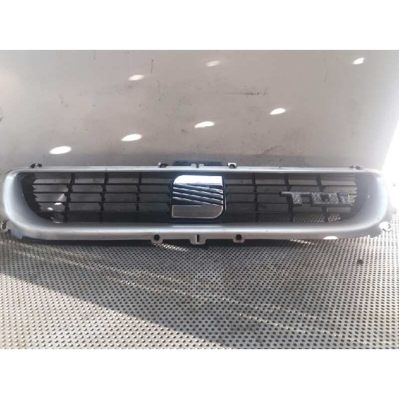 Recambio de rejilla delantera para seat toledo (1l) se referencia OEM IAM   
