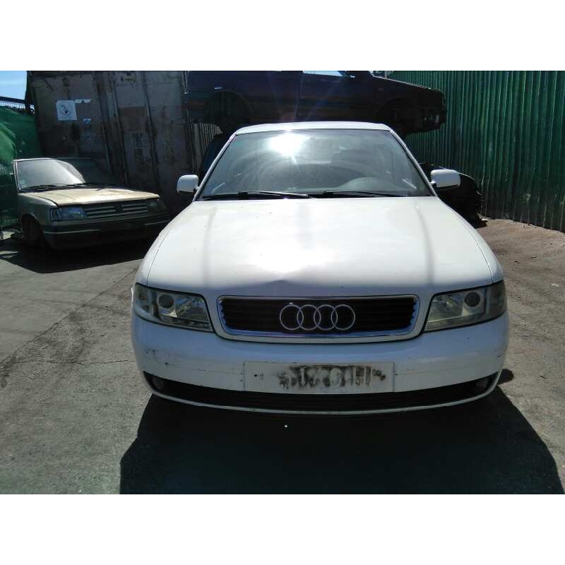 audi a4 berlina (b5) del año 2000