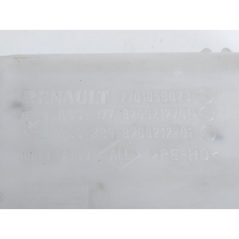 Recambio de deposito limpia para renault clio iii exception referencia OEM IAM 8200212701 2