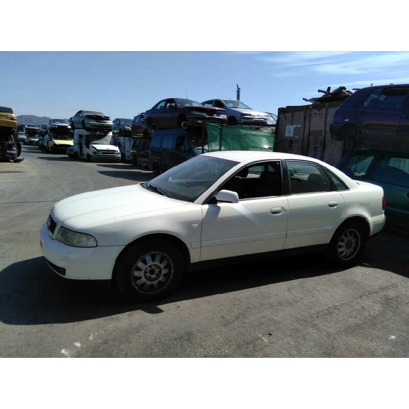audi a4 berlina (b5) del año 2000