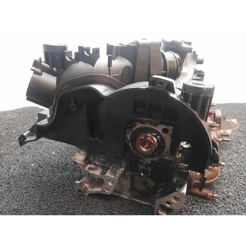 Recambio de culata para peugeot 206 berlina 1.4 hdi referencia OEM IAM - Gris 3
