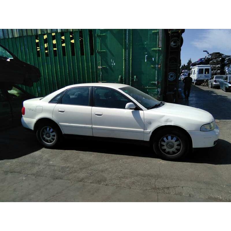 audi a4 berlina (b5) del año 2000