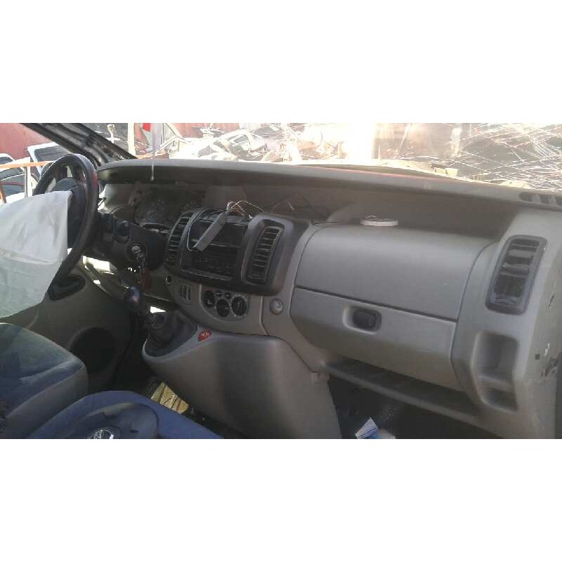 nissan primastar (x83) del año 2004