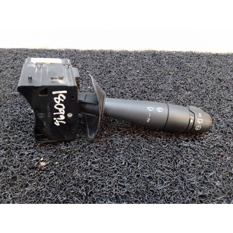 Recambio de mando limpia para dacia sandero básico referencia OEM IAM 8200792587  