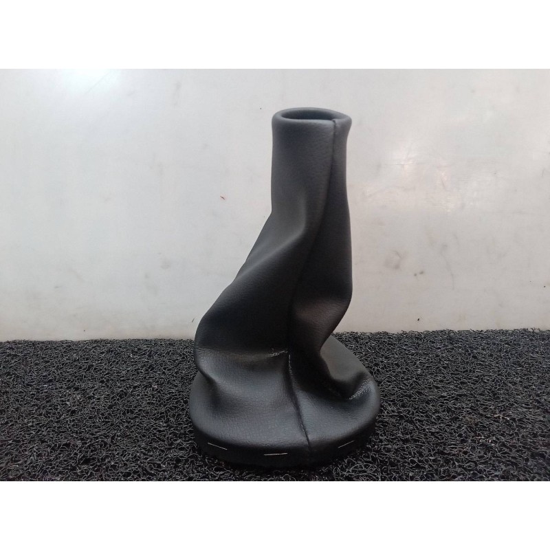 Recambio de guarnecidos palanca cambio para dacia sandero stepway comfort referencia OEM IAM - Blanco 3