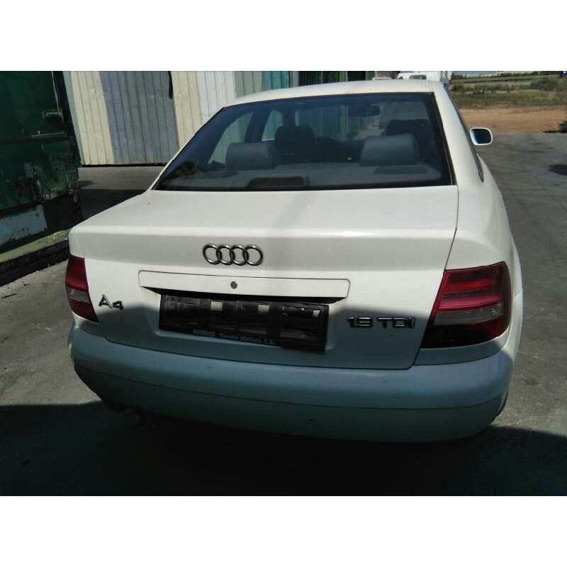 audi a4 berlina (b5) del año 2000