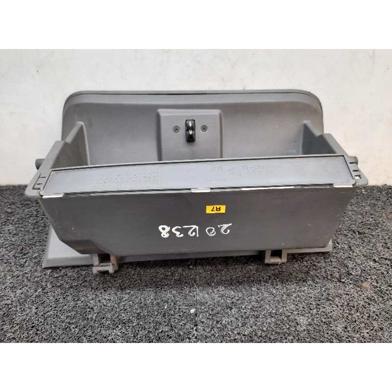 Recambio de guantera para daewoo lanos se referencia OEM IAM - Blanco 2
