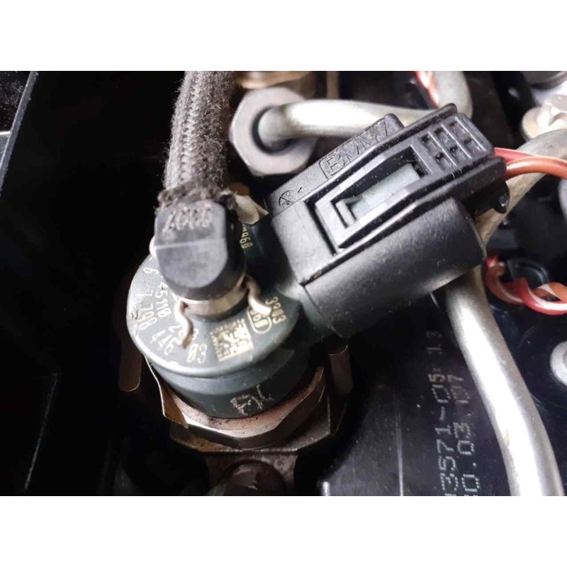 Recambio de inyector para bmw serie 1 berlina (e81/e87) 118d referencia OEM IAM 0445110289 BOSCH 