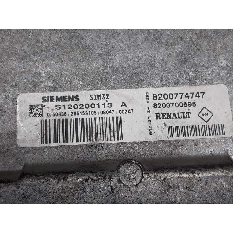 Recambio de centralita motor uce para renault twingo acces referencia OEM IAM 8200774747 8200700695 S120200113A 2