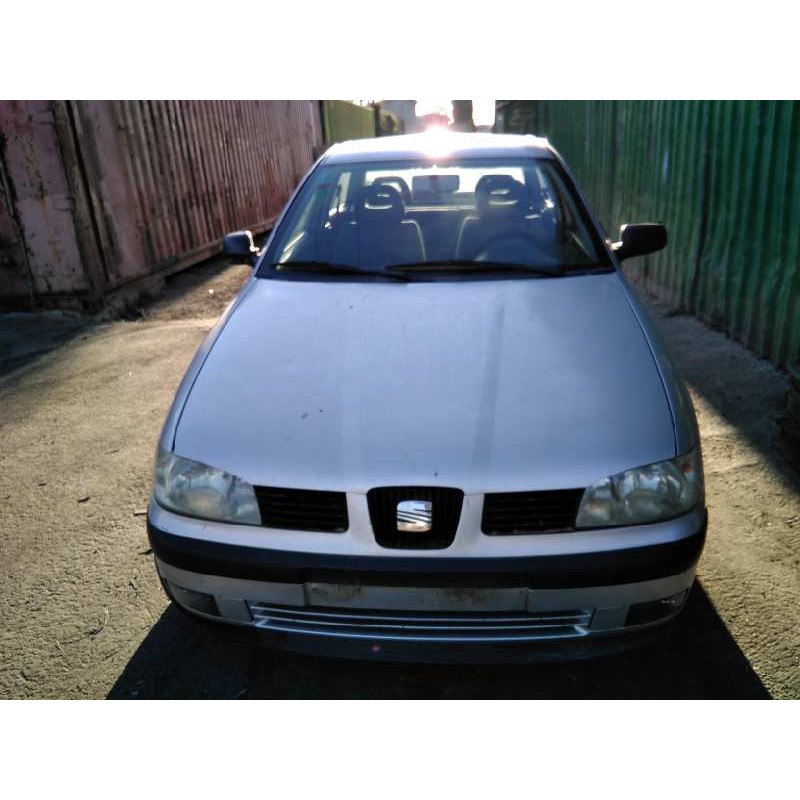 seat ibiza (6k1) del año 2001