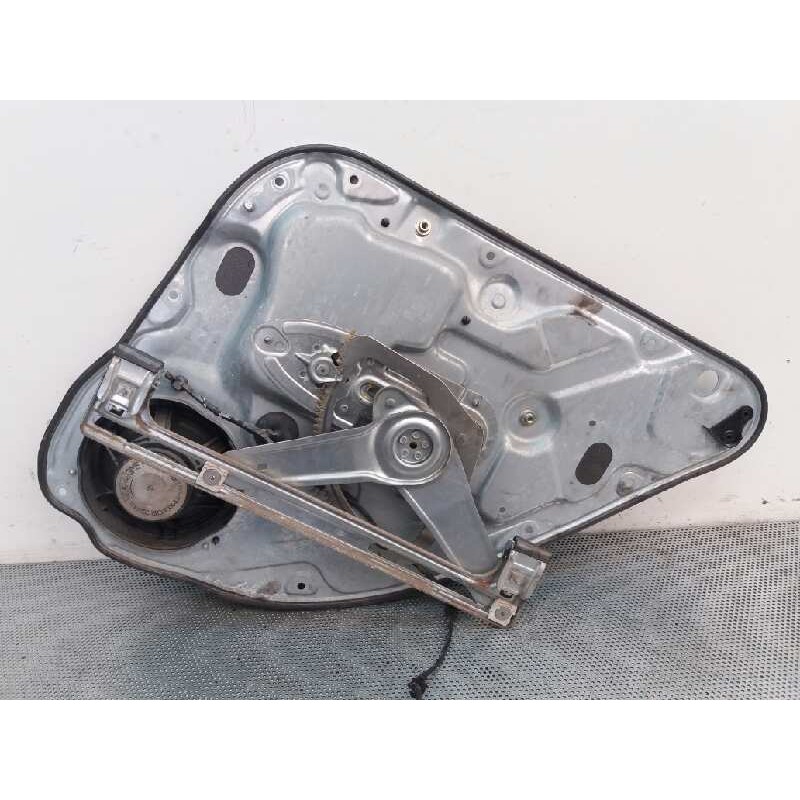 Recambio de elevalunas trasero izquierdo para ford focus berlina (cap) 1.6 tdci cat referencia OEM IAM - Gris 3
