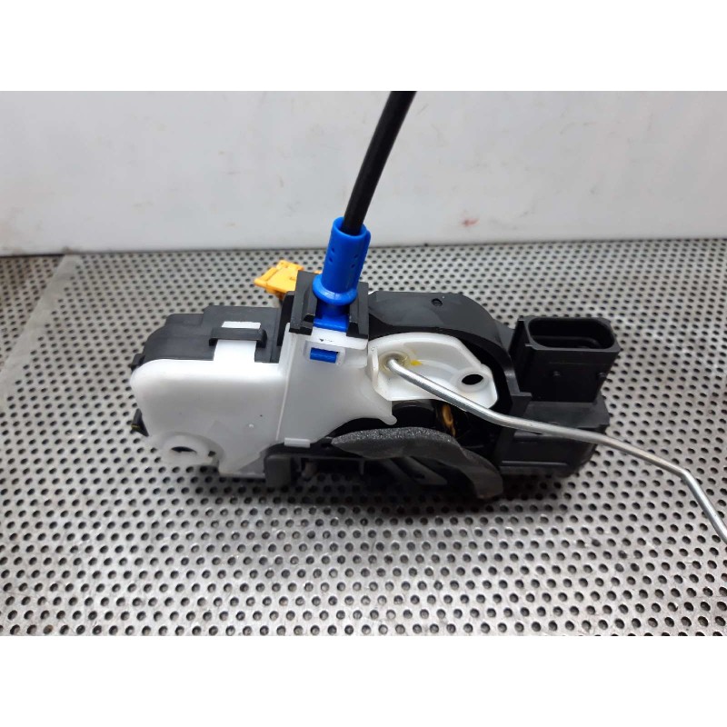 Recambio de cerradura puerta delantera derecha para opel astra j lim. excellence referencia OEM IAM 5
