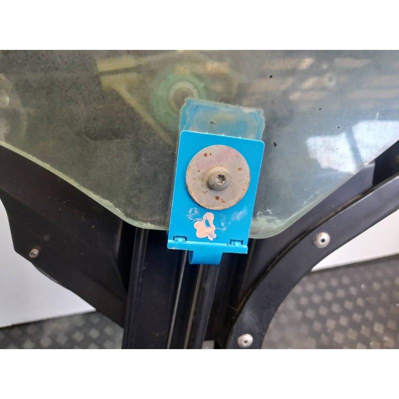 Recambio de elevalunas delantero izquierdo para audi a6 berlina (4b2) 2.4 (121kw) referencia OEM IAM 480837397 - Gris 2