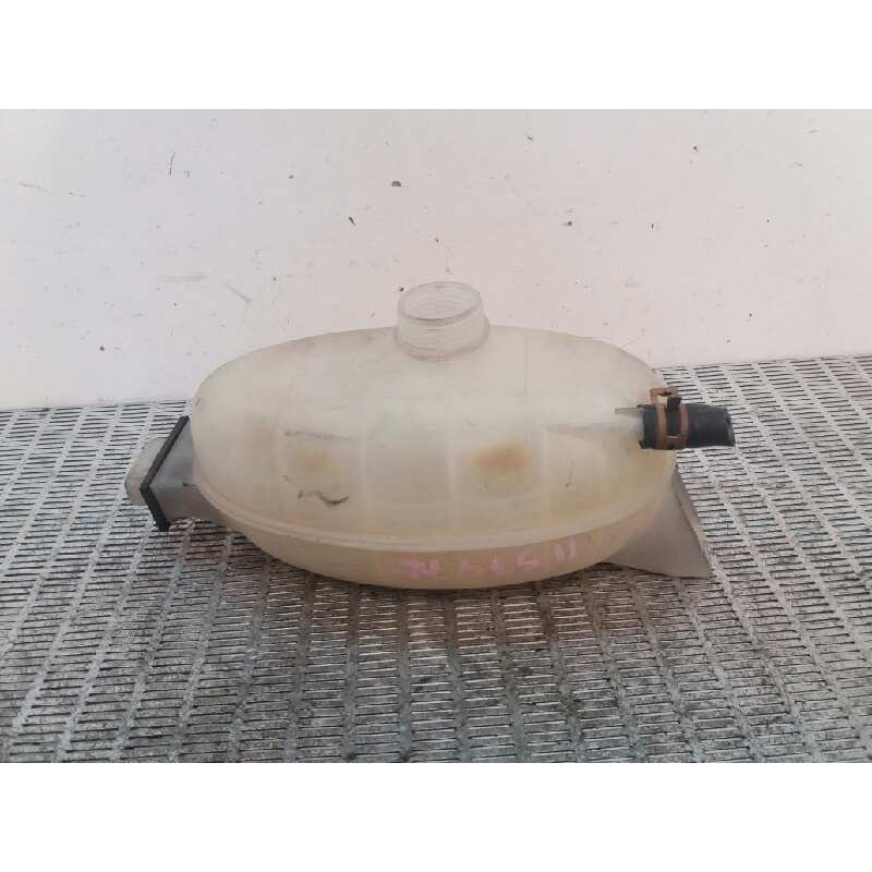Recambio de deposito expansion para opel vivaro 1.9 cdti cat (f9q-760 / l08) referencia OEM IAM - Blanco 2