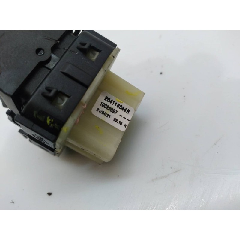 Recambio de mando elevalunas delantero izquierdo para dacia sandero iii stepway comfort referencia OEM IAM 254118044R 10023897 - Blanco 3