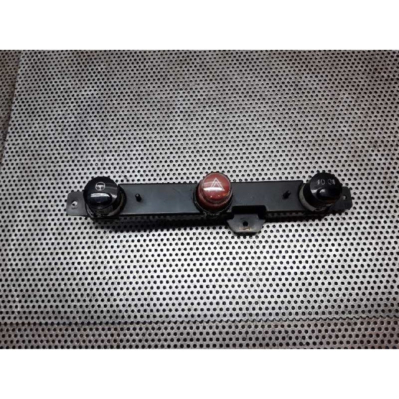 Recambio de warning para fiat nuova 500 (150) lounge referencia OEM IAM 735451108  