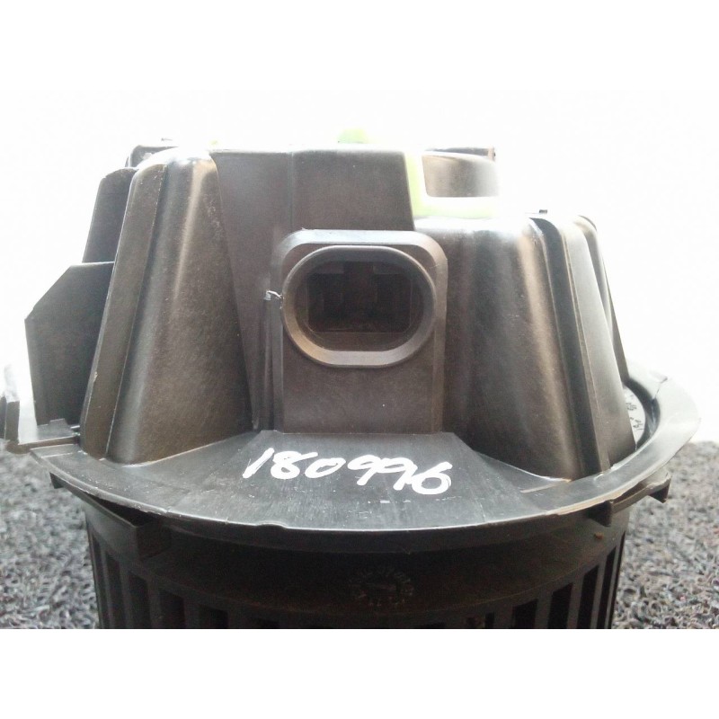 Recambio de motor calefaccion para dacia sandero básico referencia OEM IAM 1740519035  VALEO - Gris 3