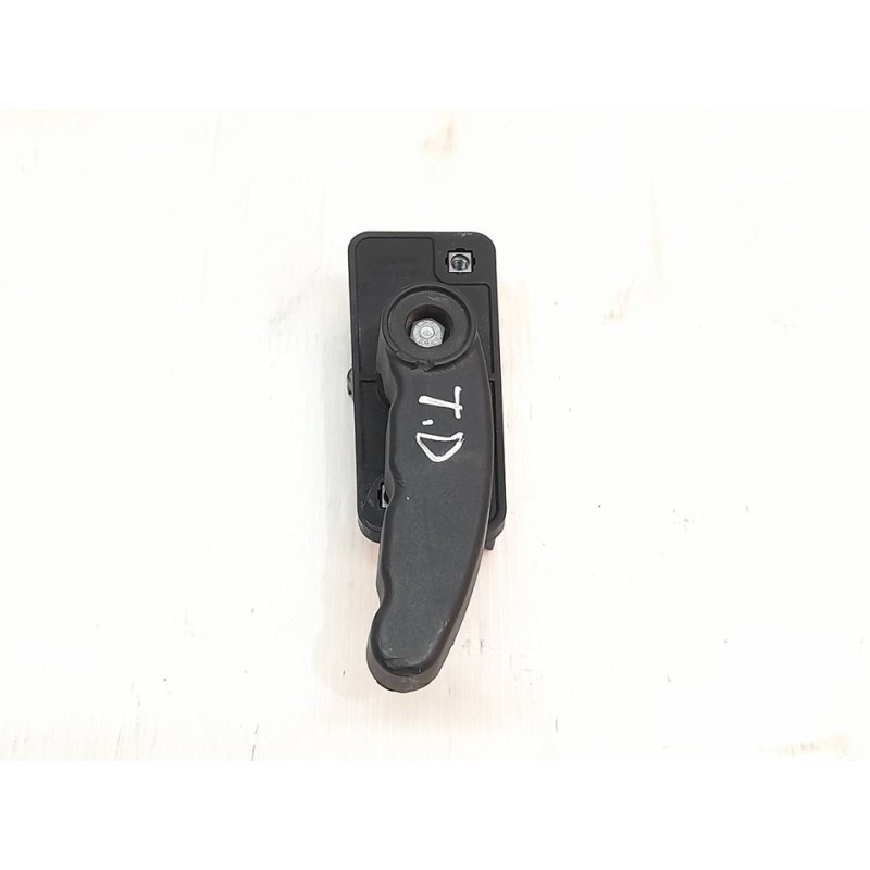 Recambio de maneta interior trasera derecha para iveco daily furgón fg h2 33 s ... v batalla 3520 l referencia OEM IAM 2242453 - Blanco