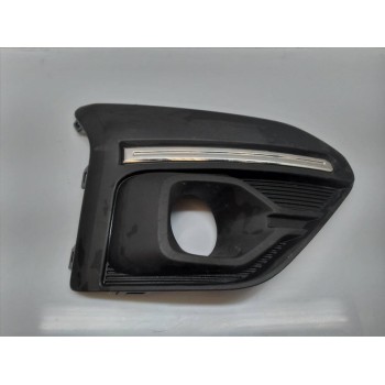 REJILLA PARAGOLPES DERECHA EABM261A29A 