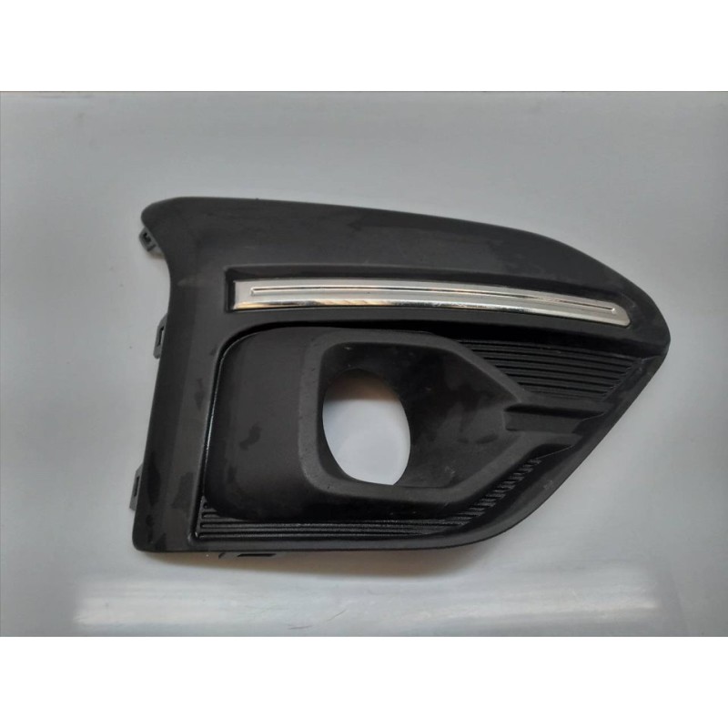 Recambio de rejilla paragolpes derecha para dacia sandero iii stepway comfort referencia OEM IAM EABM261A29A  