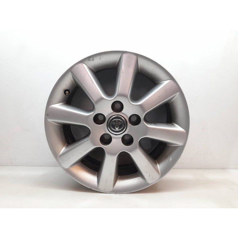 Recambio de llanta para toyota corolla verso (r1) 2.2 d-4d luna referencia OEM IAM 426110F070  