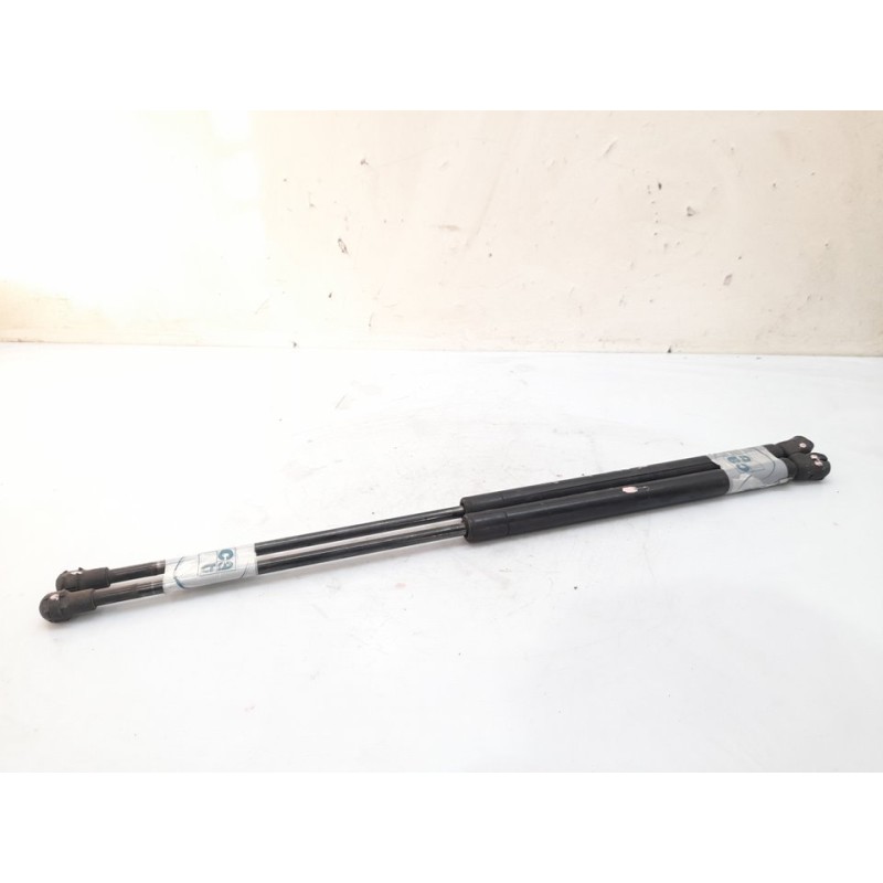 Recambio de amortiguadores maletero / porton para seat arosa (6h1) 1.0 referencia OEM IAM - Blanco 2