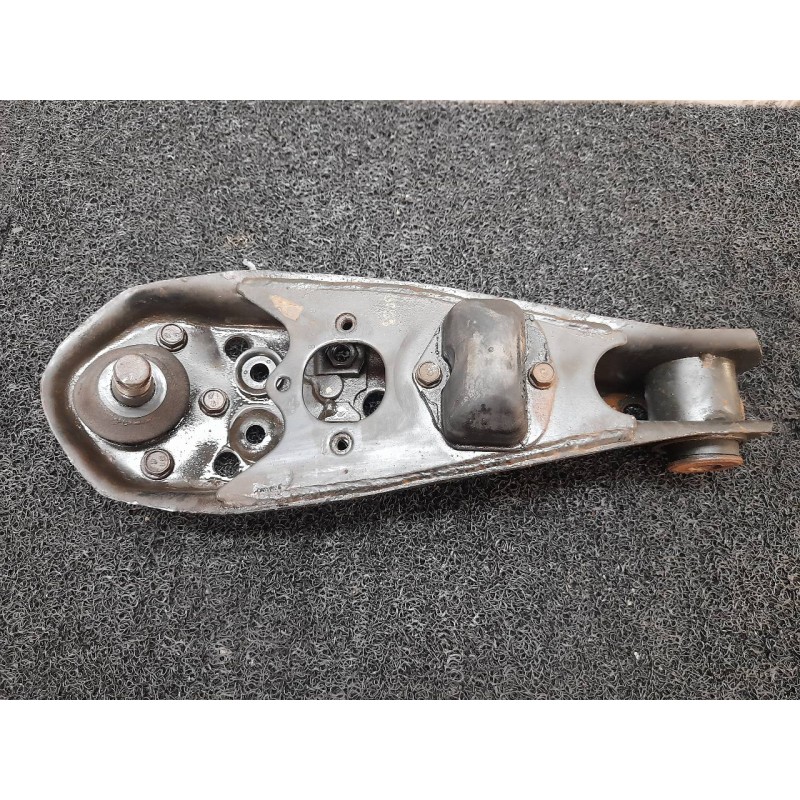 Recambio de brazo suspension inferior delantero izquierdo para kia frontier referencia OEM IAM   