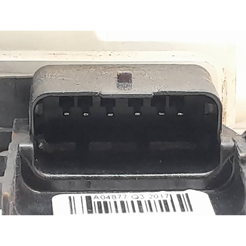 Recambio de cerradura puerta trasera derecha para citroën c3 live referencia OEM IAM 16942941 3