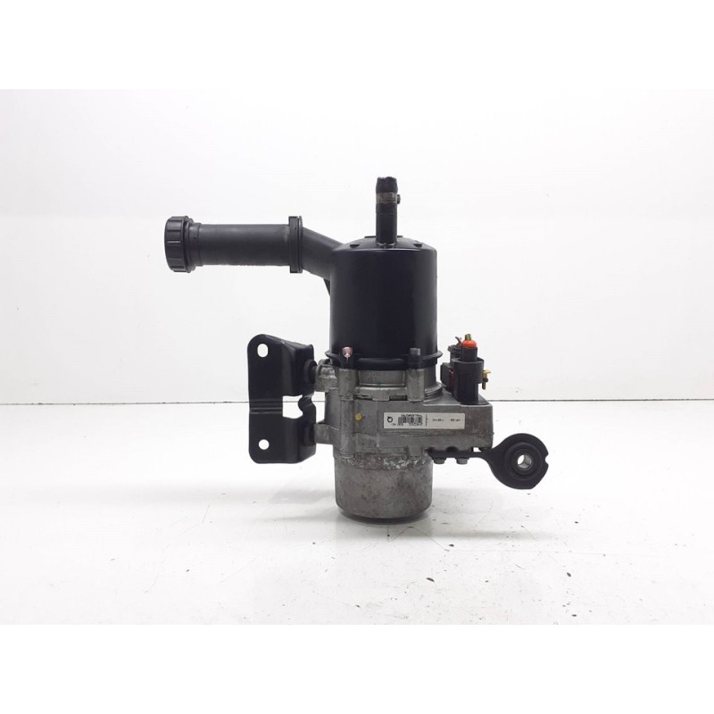 Recambio de bomba direccion para peugeot 307 berlina (s2) d-sign referencia OEM IAM 9681546580 5