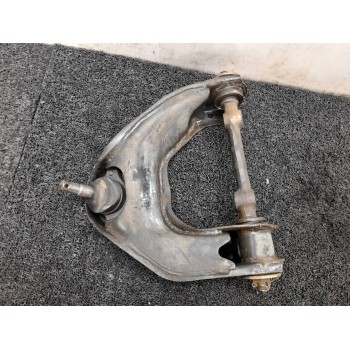 BRAZO SUSPENSION SUPERIOR DELANTERO DERECHO 