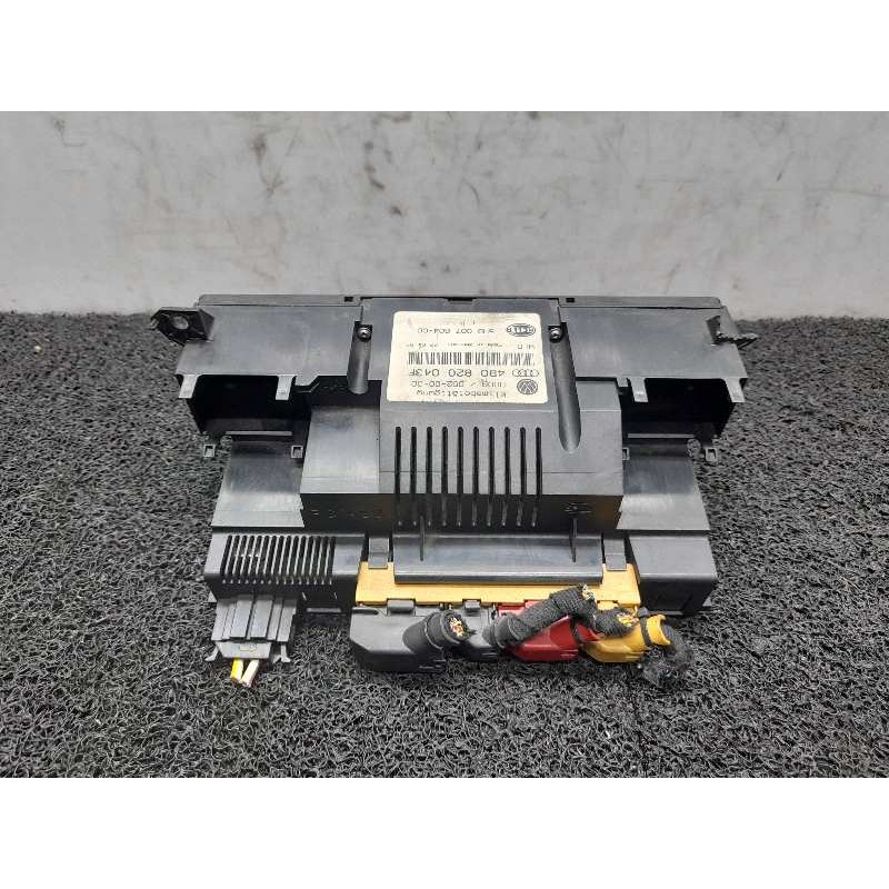 Recambio de mando climatizador para audi a6 berlina (4b2) 2.4 (121kw) referencia OEM IAM 4B0820043F 5HB00760400 3