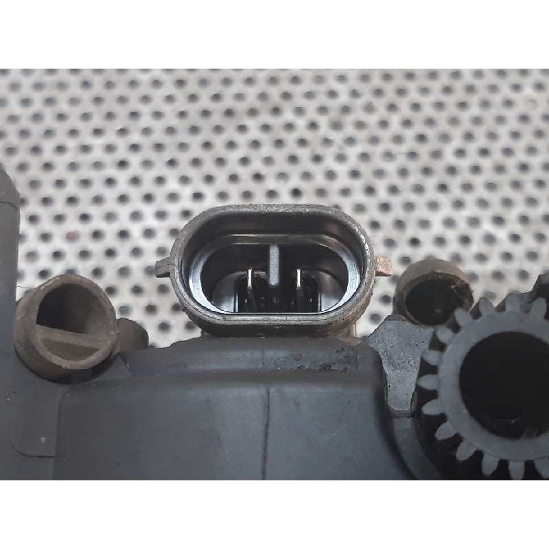 Recambio de faro antiniebla izquierdo para audi a4 berlina (8e) 2.0 tdi 16v (103kw) referencia OEM IAM 2